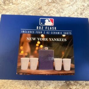 New York Yankees Flask Set with Ceramic Shot Glasses